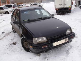 1992 Daewoo Racer Photos