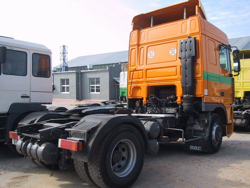 1999 DAF 95