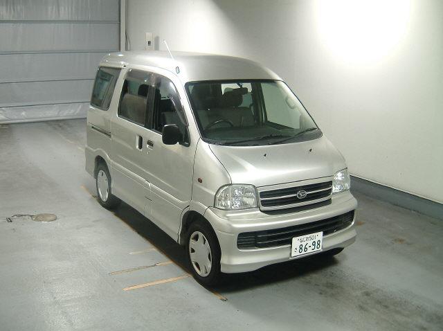 2001 Daihatsu Atrai Images