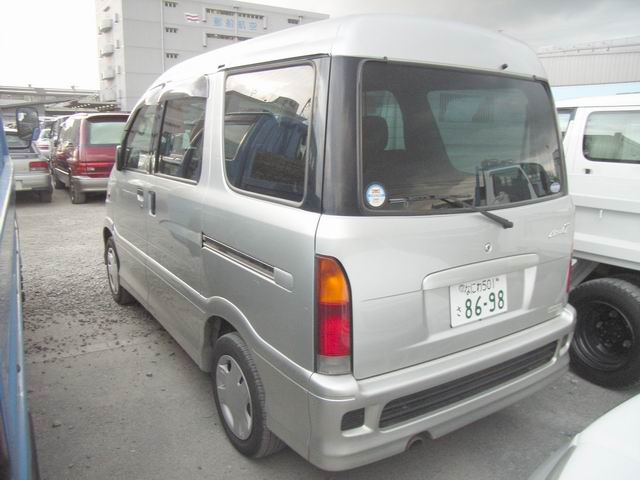 2001 Daihatsu Atrai Photos