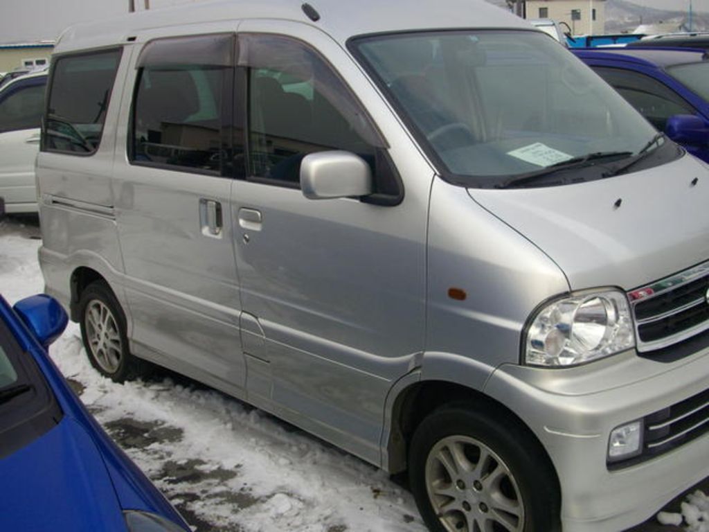 2002 Daihatsu Atrai