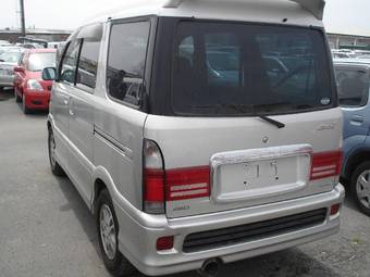 2002 Daihatsu Atrai Pictures