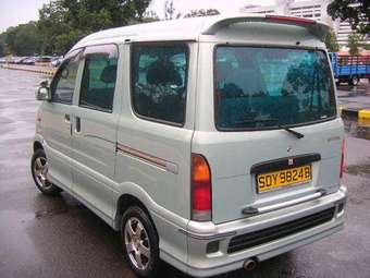 2003 Daihatsu Atrai Pictures