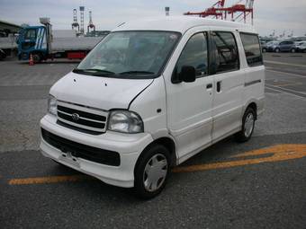 2003 Daihatsu Atrai Photos