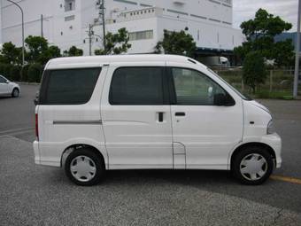 2003 Daihatsu Atrai For Sale
