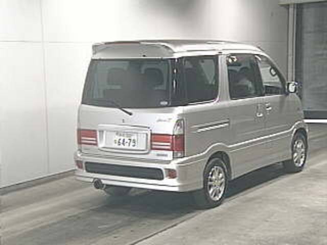 2000 Daihatsu ATRAI7