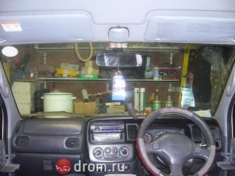 2000 Daihatsu ATRAI7 Pictures