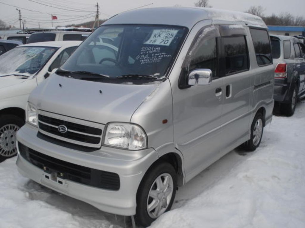 2001 Daihatsu ATRAI7