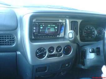 2001 Daihatsu ATRAI7 Pictures
