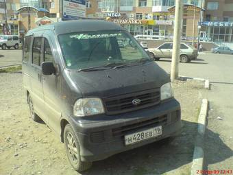 2001 Daihatsu ATRAI7 Photos