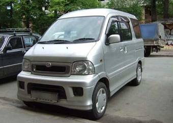 2001 Daihatsu ATRAI7