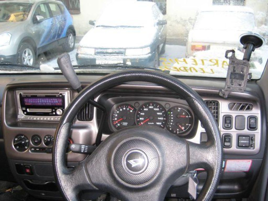 2002 Daihatsu ATRAI7