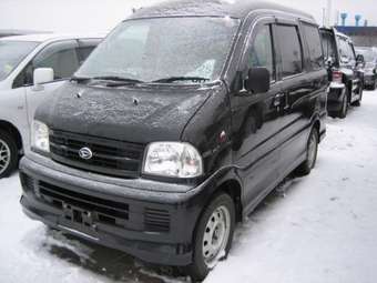 2002 Daihatsu ATRAI7 Images