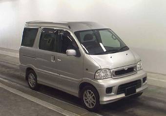 2002 Daihatsu ATRAI7 Photos