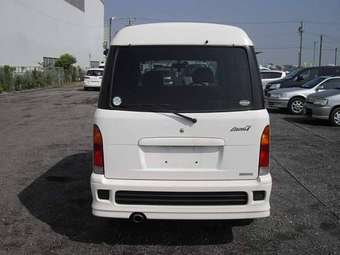 2003 Daihatsu ATRAI7 Pictures