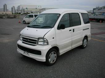 2003 Daihatsu ATRAI7 Photos