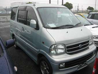 2004 Daihatsu ATRAI7 Photos