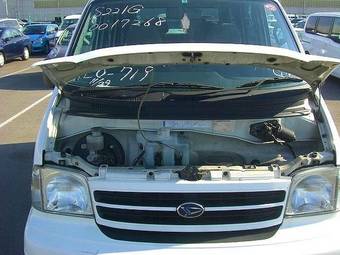 2004 Daihatsu ATRAI7 Pictures