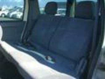 2004 Daihatsu ATRAI7 Images