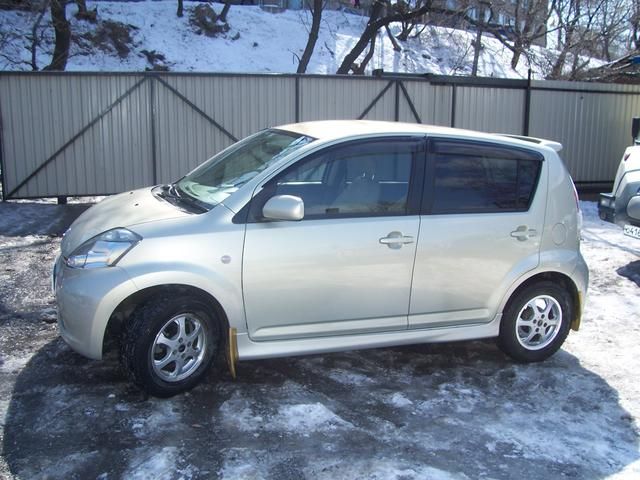 2004 Daihatsu Boon