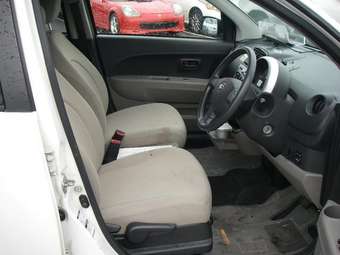 2004 Daihatsu Boon Pictures