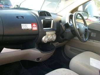 2005 Daihatsu Boon Photos