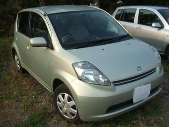 2005 Daihatsu Boon Photos