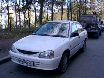 1998 Daihatsu Charade Social