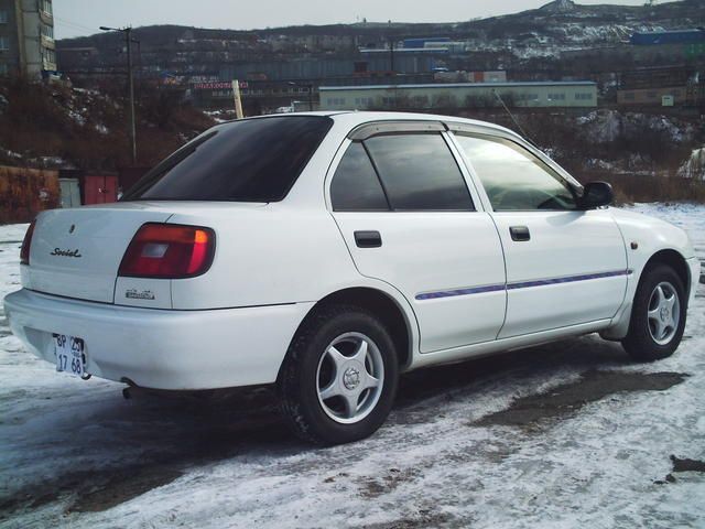 1998 Daihatsu Charade Social