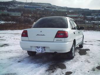 1998 Daihatsu Charade Social Pictures