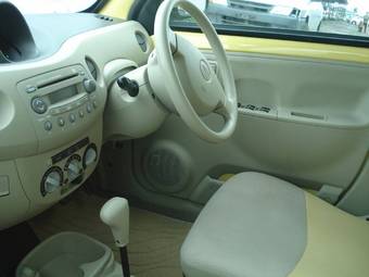 2005 Daihatsu Esse Images