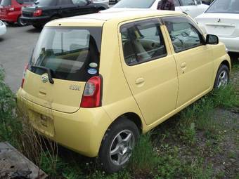 2005 Daihatsu Esse Pictures