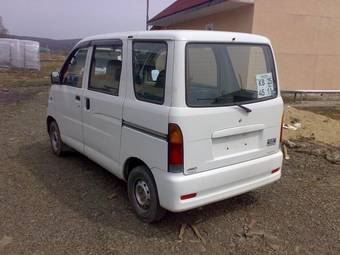 2002 Daihatsu Hijet Photos