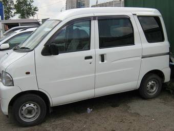 2002 Daihatsu Hijet Photos