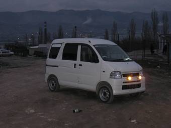 2003 Daihatsu Hijet Photos