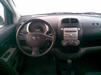 2005 Daihatsu Materia Photos