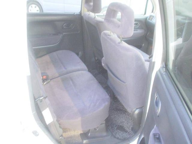 2002 Daihatsu Max