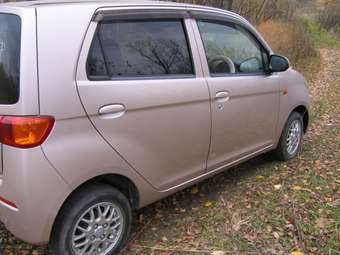 2002 Daihatsu Max Photos