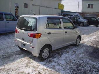 2002 Daihatsu Max Photos