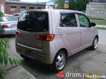 2002 Daihatsu Max Photos