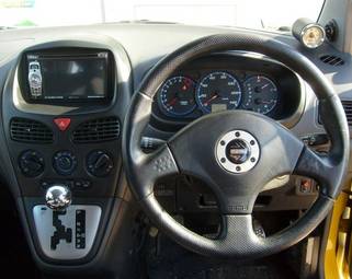 2003 Daihatsu Max Pics