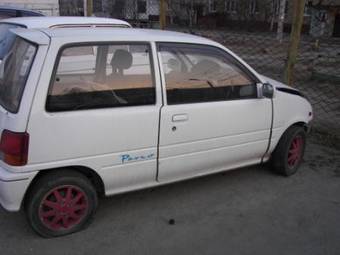 1991 Daihatsu Mira Pictures