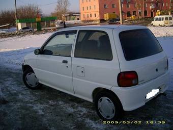 1997 Daihatsu Mira Pictures