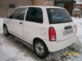 2001 Daihatsu Mira Pictures