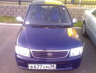 2002 Daihatsu Mira Pictures