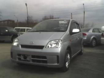 2003 Daihatsu Mira Pictures