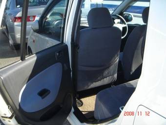 2003 Daihatsu Mira Pics