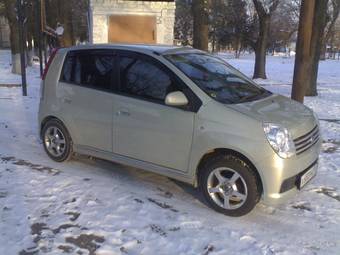 2003 Daihatsu Mira Pictures