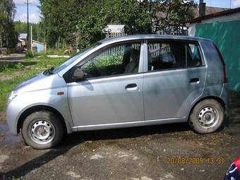 2003 Daihatsu Mira Photos