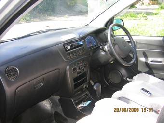 2003 Daihatsu Mira Pictures